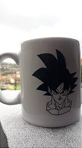 CANECA GOKU DRAGON BALL Z CERAMICA 325 ML