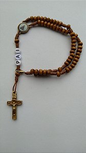 TERÇO DE PULSO PERSONALIZADO PAI CRUZ METAL-MARROM-CP24