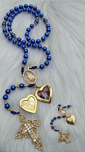 TERÇO NOIVA PEROLA 8MM DOURADO CORDAO-RELICARIO CORAÇAO- AZUL BIC