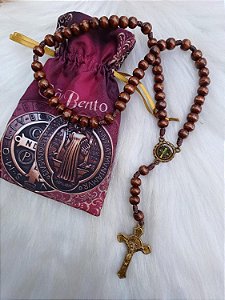 TERÇO SAQUINHO SAO BENTO MADEIRA 8MM