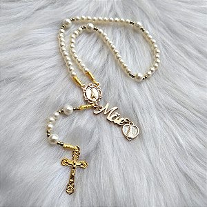 TERÇO PEROLA 6MM APARECIDA PQ DOURADO MAE PINGENTE
