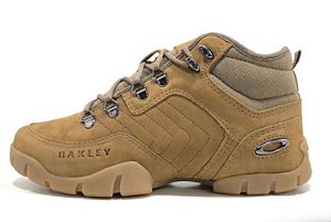 bota couro oakley beckon areia