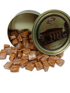 Lata de Caramelos Ao Leite - 588 gramas de muita gostosura -  Balas Santa Rita