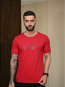 CAMISETA PREMIUM VERMELHO COM DETALHE EM SILK EM ALTO RELEVO