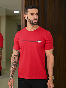 CAMISETA VERMELHA COM DETALHE EM SILK EM ALTO RELEVO