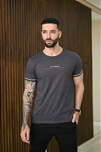 Camiseta Premium Algodão Cinza Chumbo Recorte na Manga Menegotti