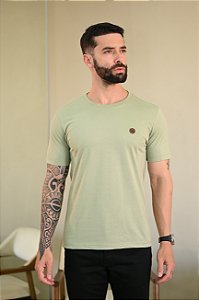 CAMISETA BASICA VERDE  FOLHA SECA