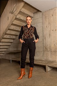 Calça Feminina Preta de Linho Alfaiataria - Via Sampa