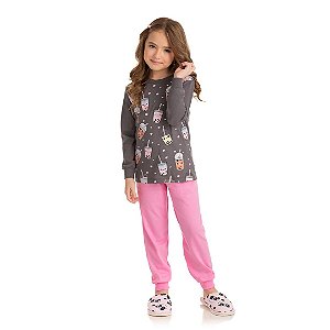 Pijama feminino com estampa de milk shake que brilha no escuro