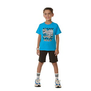 Camiseta masculina, meia malha com detalhe que brilha no escuro