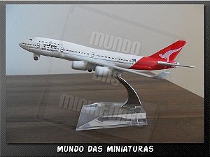 Avião Miniatura - Boeing 747-400 Qantas - Em Metal
