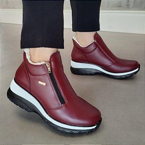 -   Bota Lanin Napa Bordô Peluciada Com Lã Pelinhos Tênis