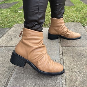 Bota Feminina Jerez Forrada com Lã Couro Salto Médio Bloco