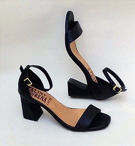 Sandália MARIANA, salto bloco  8 cmts, couro preto