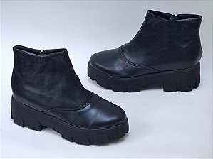 Bota Curta Couro preto