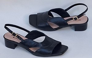 Sandália couro preto ,salto 3 ctms