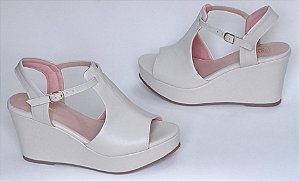 Sandália anabela off white
