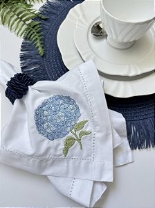 Kit 8 Guardanapos Brancos Bordados Ponto Ajour Hortência