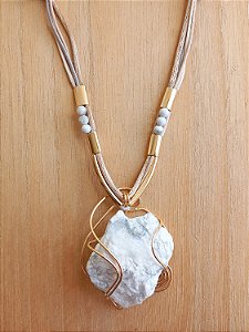 Colar regulável de howlita