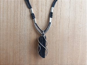 Colar regulável de turmalina negra