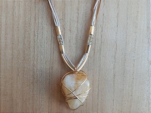 Colar regulável de citrino