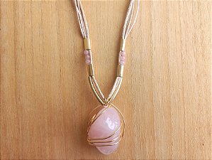 Colar regulável de quartzo rosa