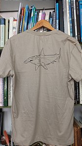 Camiseta 100% algodão Tubarão Martelo CINZA