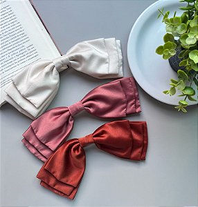 Laço Helena em Crepe – Elegância e Sofisticação para Todas as Ocasiões