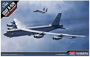 Academy - Boeing B-52H - 1/144