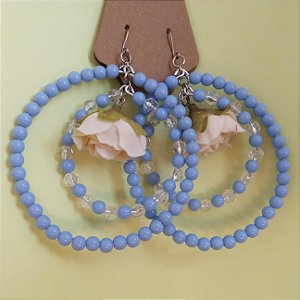 Argola Miçangas e Rosa