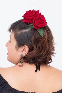 Rosa realista vermelha dupla
