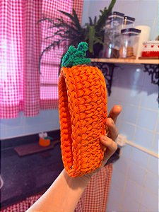 Cachepô cenoura crochê
