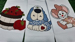 Pano de Prato bordado PatchWork 'Modelos Variados ' para fazer o acabamento como quiser
