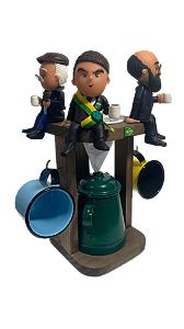 Cafeteira patriota - 3 personagens