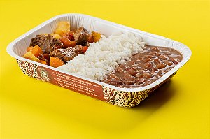 Picadinho com batata e cenoura, arroz branco e feijão carioca 350g