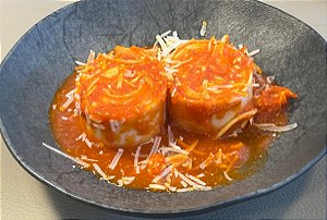 Rondelli de presunto e queijo com molho ao sugo com tomates frescos 400 gr