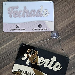Placa de Aberto e Fechado em Acrílico