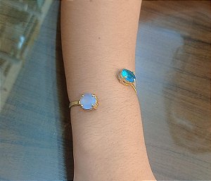 Bracelete Banhado a ouro 18k de Calcedônia Azul e Zircônia Azul Sky