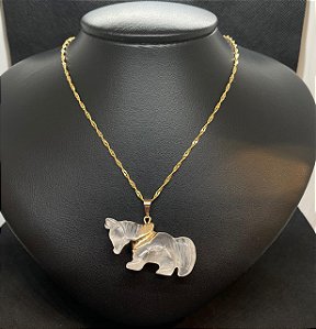 Pingente Banhado à ouro 18K de Pedra Cristal em formato de Cavalo