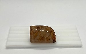 Quartzo Rutilo Dourado Cabochão Forma Livre 19,3 x 28,1 mm
