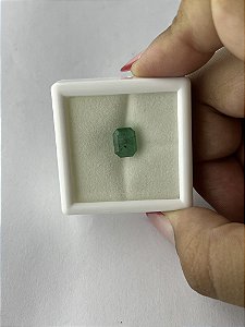 Esmeralda Facetada Retangular 6,6x8,8mm