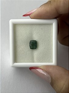 Esmeralda Facetada Retangular 6,2x7,5mm