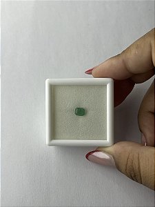 Esmeralda Facetada Retangular 4,6x5,6mm