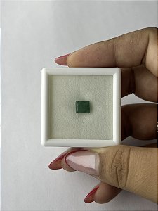 Esmeralda Facetada Retangular 6,2x7mm