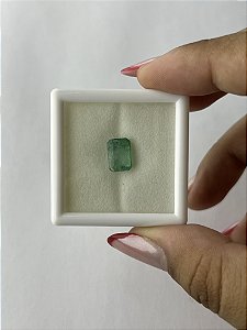 Esmeralda Facetada Retangular 6,8x9,5mm