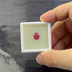 Rodonita Facetada Oval 7,5 x 9 mm