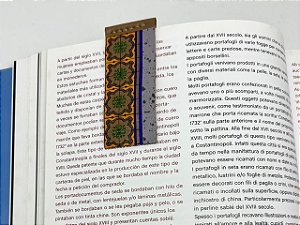 MARCADOR DE PÁGINAS MAGNÉTICO EM COURO AZULEJO