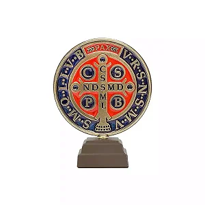 Medalha de São Bento - C/ base em madeira - Ouro Velho - 9cm