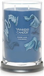 Vela Yankee Candle Warm Luxe Cashmere Perfumada, Signature 20oz Grande Tumbler com 2 pavios, Mais de 60 horas de tempo de queima.