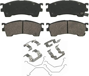 Conjunto de pastilhas de freio dianteiras Wagner QuickStop ZD637 para Mazda 626 2002.